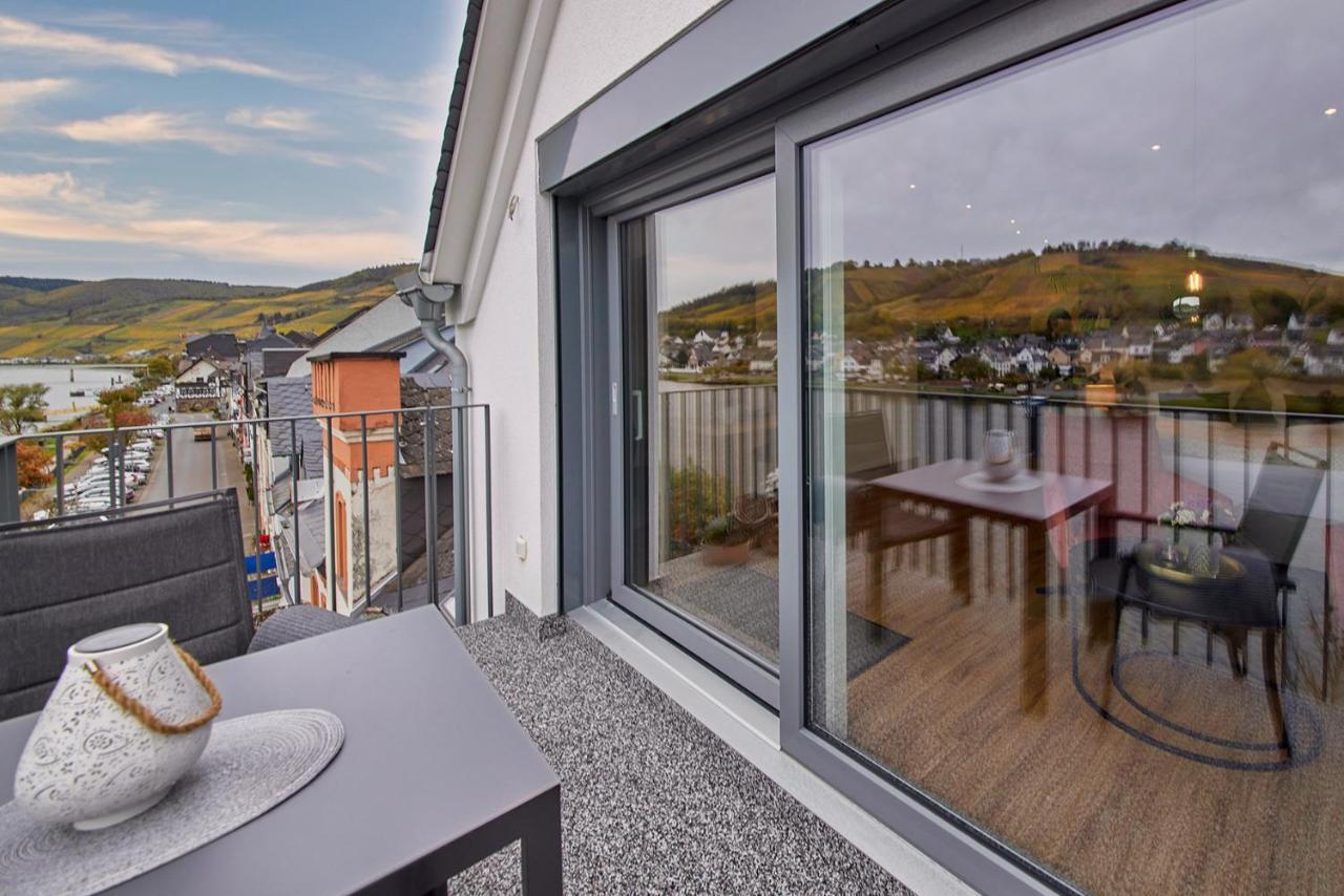 צל אן דר מוזל Luxus Apartments Mosel-Zeit Neu 2023 מראה חיצוני תמונה