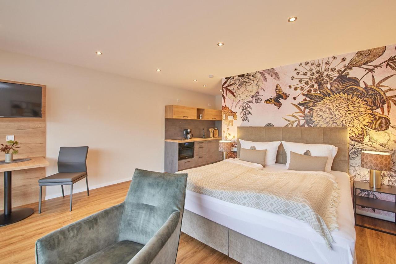 צל אן דר מוזל Luxus Apartments Mosel-Zeit Neu 2023 מראה חיצוני תמונה
